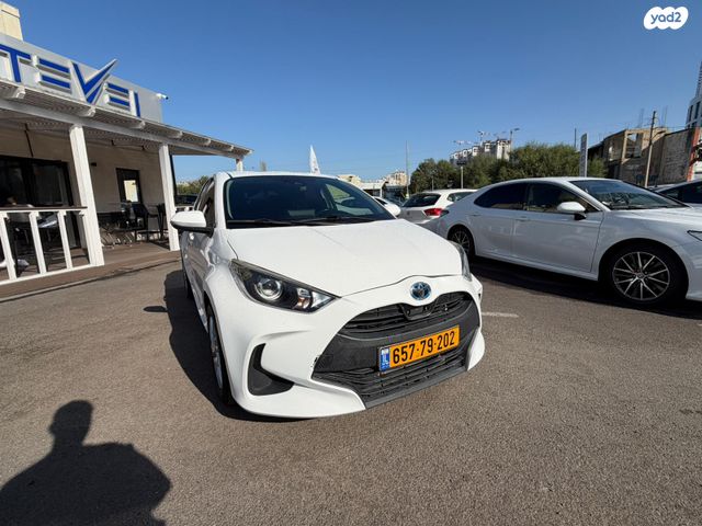 מודעת רכב טויוטה יאריס 2