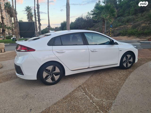 יונדאי איוניק