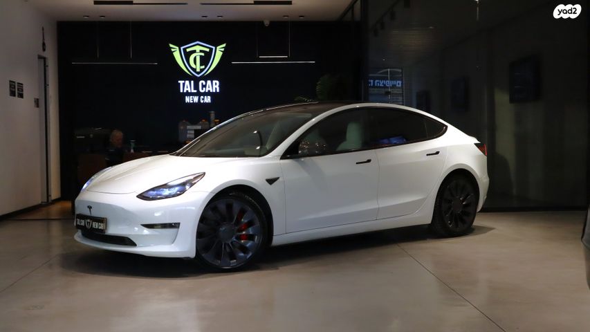 מודעת רכב טסלה מודל 3