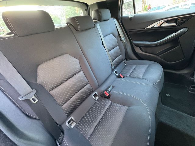 אינפיניטי Q30