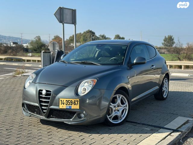 מודעת רכב אלפא רומיאו מיטו