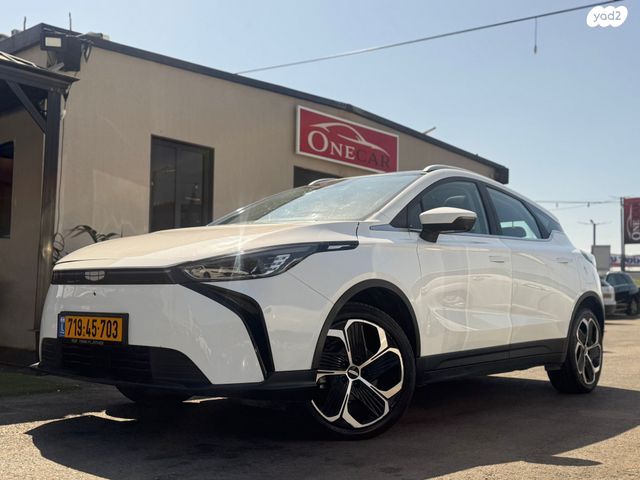 מודעת רכב ג׳ילי Geometry C