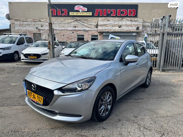 מודעת רכב מאזדה 2