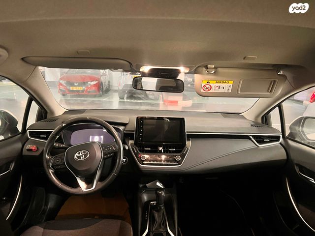 טויוטה קורולה