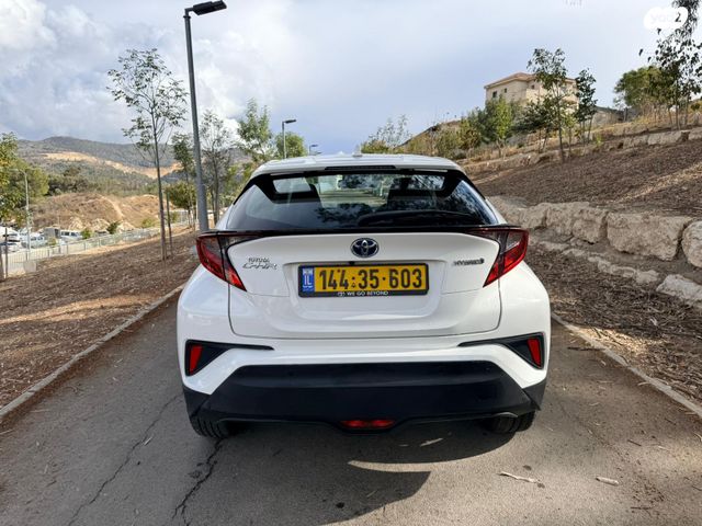 טויוטה C-HR