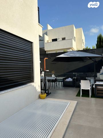 בית פרטי/ קוטג', אגוז 41, שאר העיר, כפר יונה