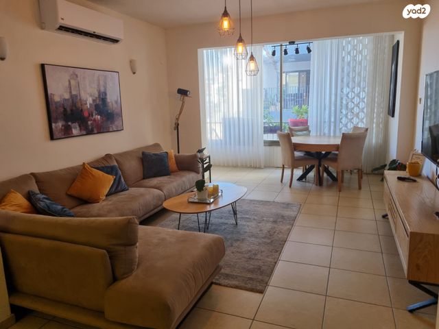 ארלוזורוב 11