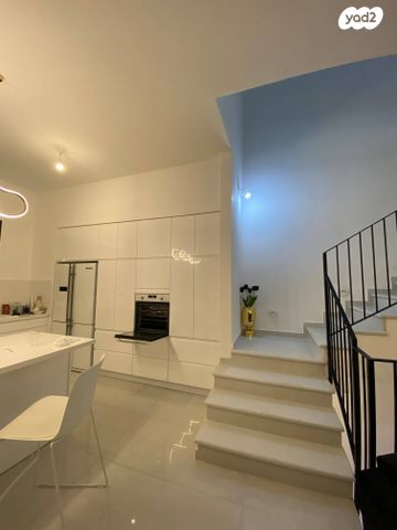 בית פרטי/ קוטג', אגוז 41, שאר העיר, כפר יונה