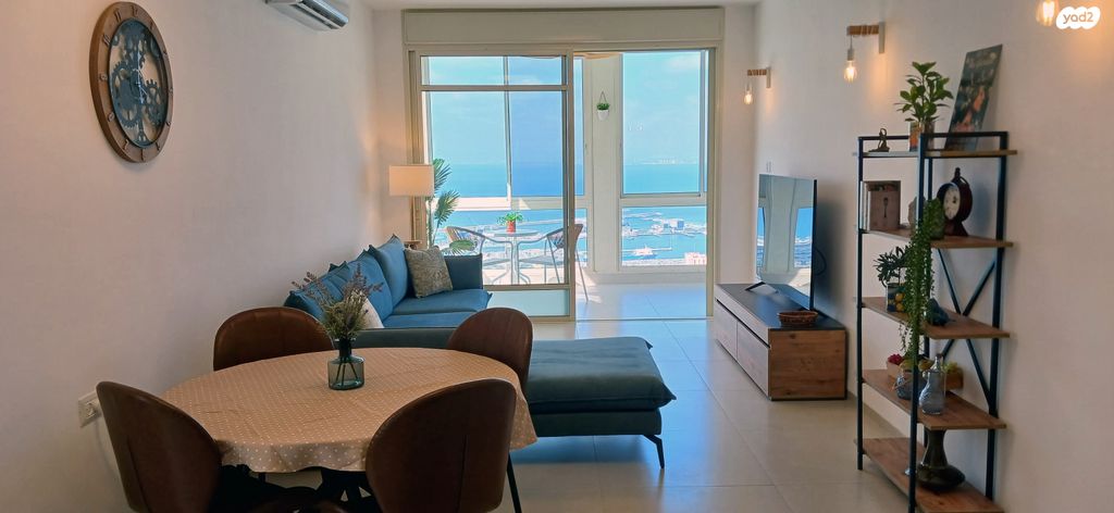 דירת גן, שדרות הציונות 123, כרמל צרפתי, חיפה