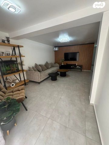 דירת גן, נץ 10, שאר העיר, צפת