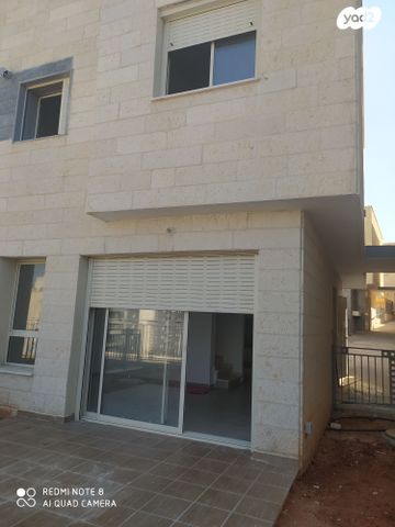 דו משפחתי, גפן 16, החורש, חריש