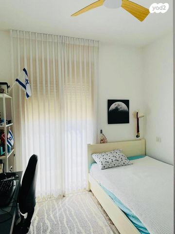 דו משפחתי, נורית 9, שאר העיר, מזכרת בתיה