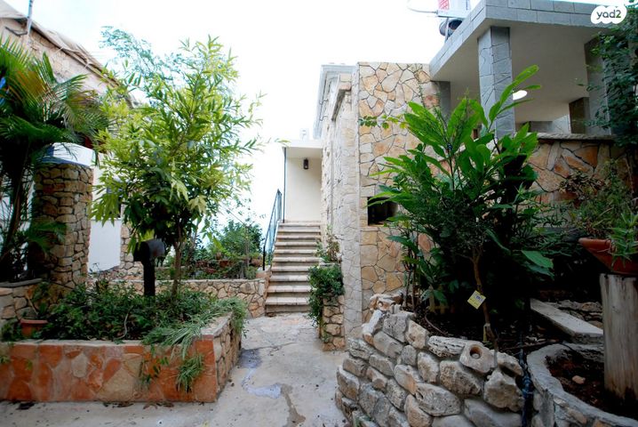 דירת גן, שדרות הציונות 123, כרמל צרפתי, חיפה