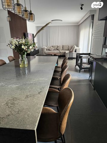 דירה, הרב אבא אבוחצירה 44, שדרות בפארק, שדרות