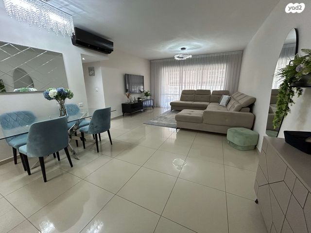 דירה, שביל חודשי השנה 15, נווה הדרים, אשקלון