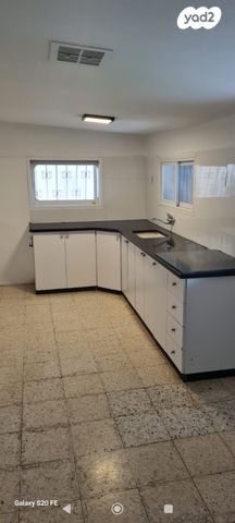 דירת גן, האבות 1, שיכון ג, טבריה