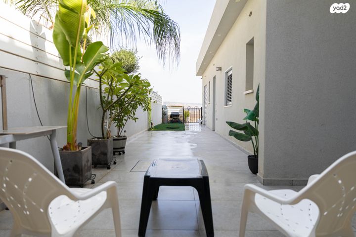 בית פרטי/ קוטג', חניון בית אלפא 1, חפצי בה, חפצי בה