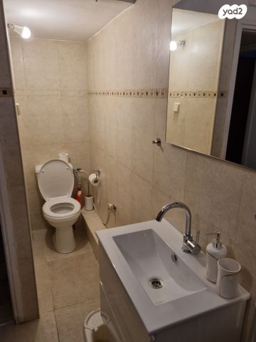 דירה, ארלוזורוב 11, שכונת חשמונאים, מרכז העיר א, רמת גן