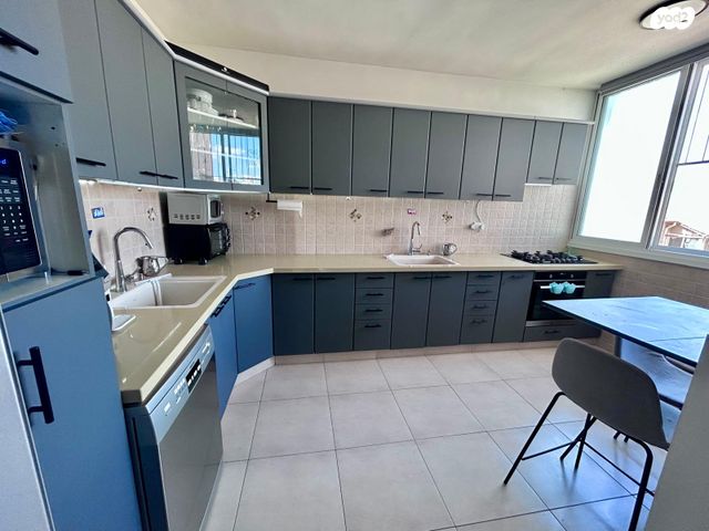 דירה, טרומפלדור 40, כפר גנים א, פתח תקווה