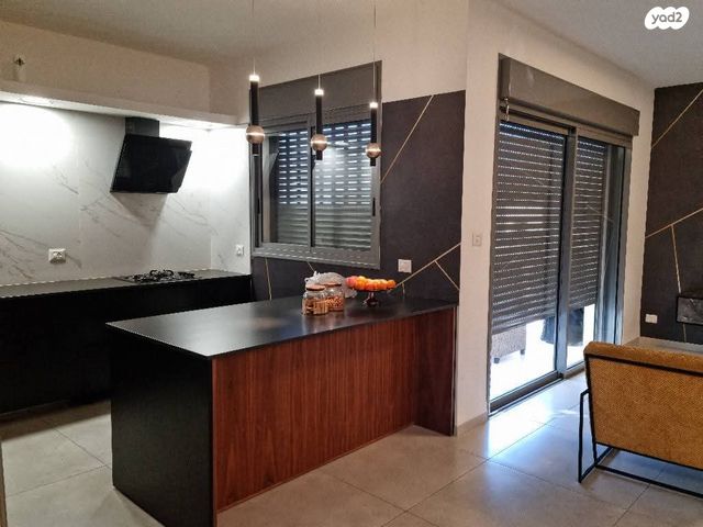 דירה, מורן 17, שיכון עובדים, טבריה