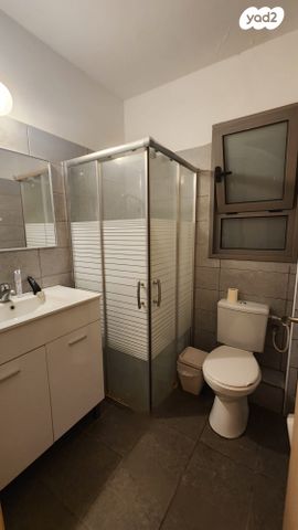 דירה, גינת אגוז 5, נווה גנים, פרדס חנה כרכור