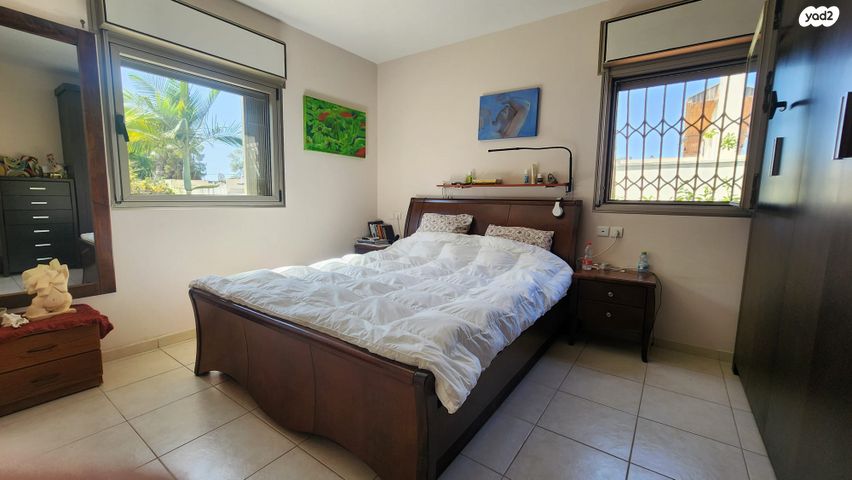 דו משפחתי, שני 2, רחובות החדשה, רחובות