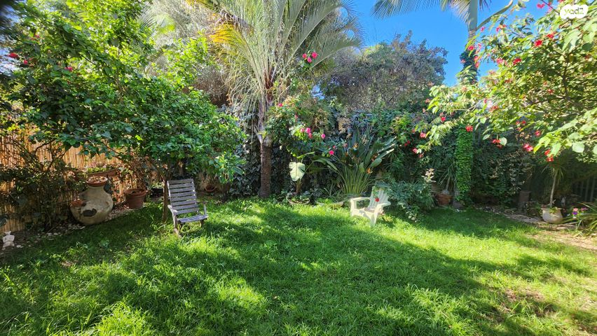 דו משפחתי, שני 2, רחובות החדשה, רחובות