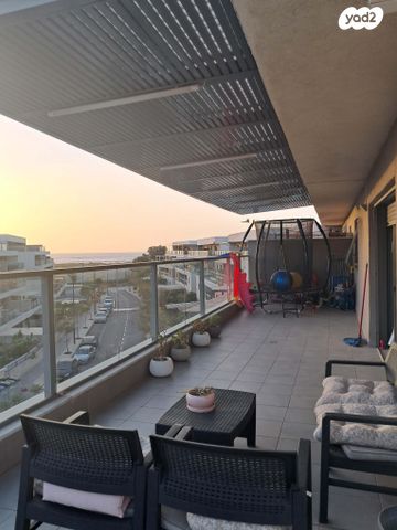 גג/ פנטהאוז, שחף 12, הרכס, עתלית