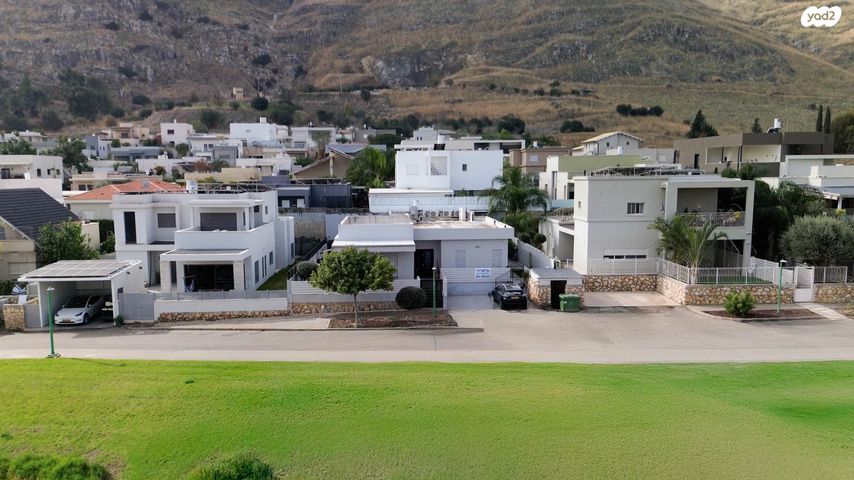 חניון בית אלפא 1