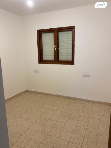 דירת גן, איילת השחר, איילת השחר, איילת השחר