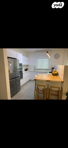 דירה, שדרות הציונות 79, ברנע, אשקלון