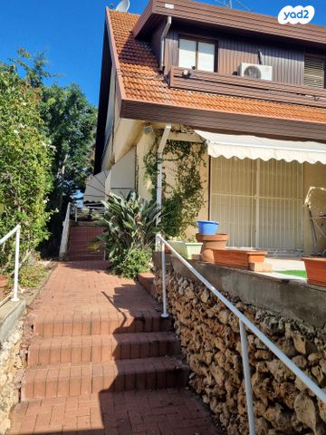 בית פרטי/ קוטג', הניצנים 15, נווה עוז, פתח תקווה