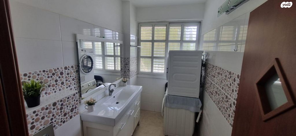 דירה, תותחנים 5, אזור תעשיה, בת ים