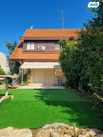 בית פרטי/ קוטג', הניצנים 15, נווה עוז, פתח תקווה