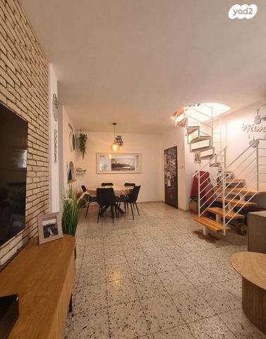 גג/ פנטהאוז, אריאל בן ציון 3, רמת חן ובן ציון, נתניה