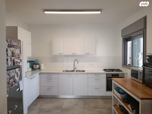 דירה, הקהילה 20, בצוותא, חריש