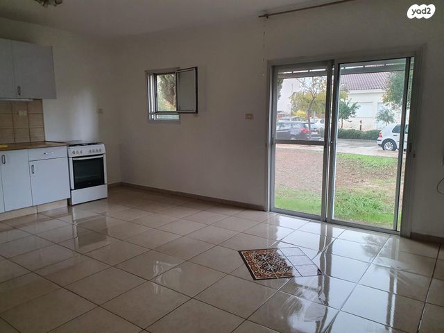 להבות חביבה 1