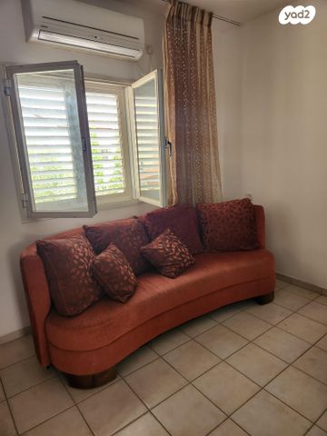 א.ד. גורדון 7