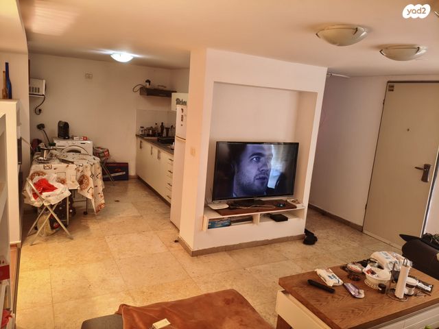 דירת גן, שלונסקי 32, הוד הכרמל, דניה, חיפה