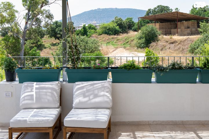 יחידת דיור, מפרץ חנייה 1, בית קשת, בית קשת