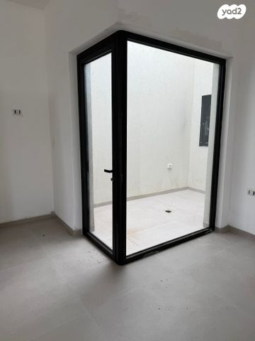 בית פרטי/ קוטג', אפיק 2, רובע 11, קצרין