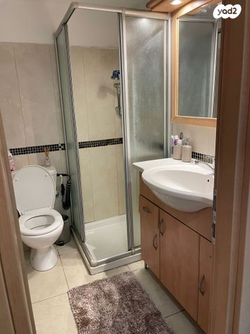 דירה, אסירי ציון 2, רמות, ירושלים