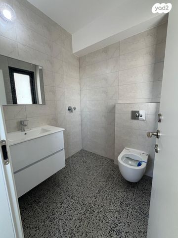 דירה, הגפן 1, כרמי הנדיב, אחוזת רוטנר, קרית מלאכי