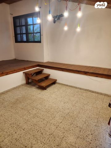 בית פרטי/ קוטג', נוף ילדות 1, חגלה