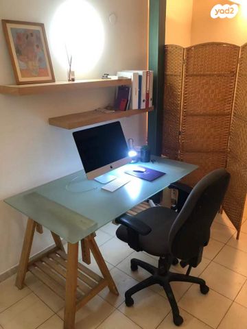 דירת גן, מדרגות זרובבל 4, שמבור, חיפה