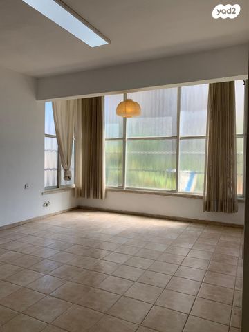 דירה, גאולה 2, מרכז, כפר סבא