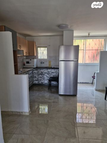 קרן היסוד 35