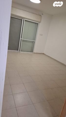 דירת גן, יפה נוף 10, רובע ה', אריאל