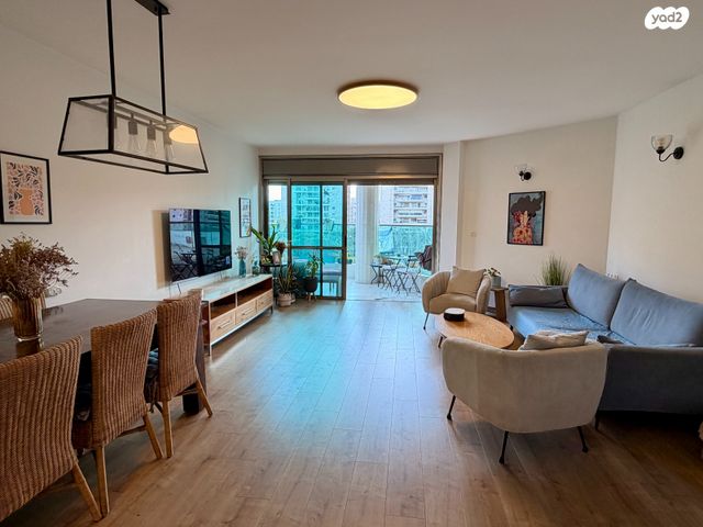 ישראל גלילי 12