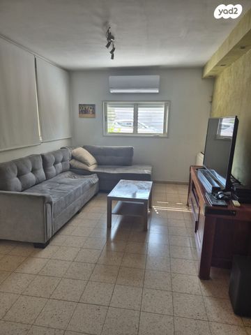 יחידת דיור, אבא הלל סילבר 2, נווה דורון, באר יעקב